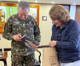 20231004_reuniao-exercito_cecilia-lopes 1